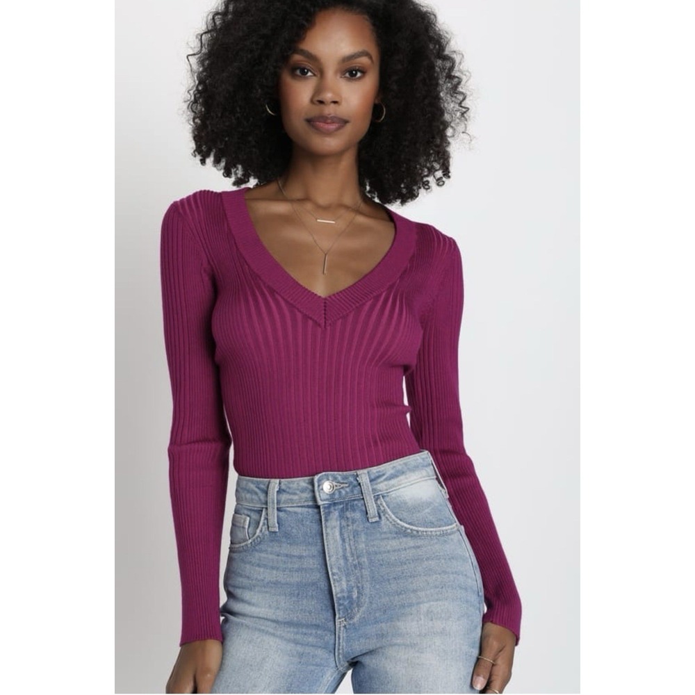 Lulu's Ribbed V-Neck Sweater Womens Medium Stretch Knit Purple BRAND NEW!